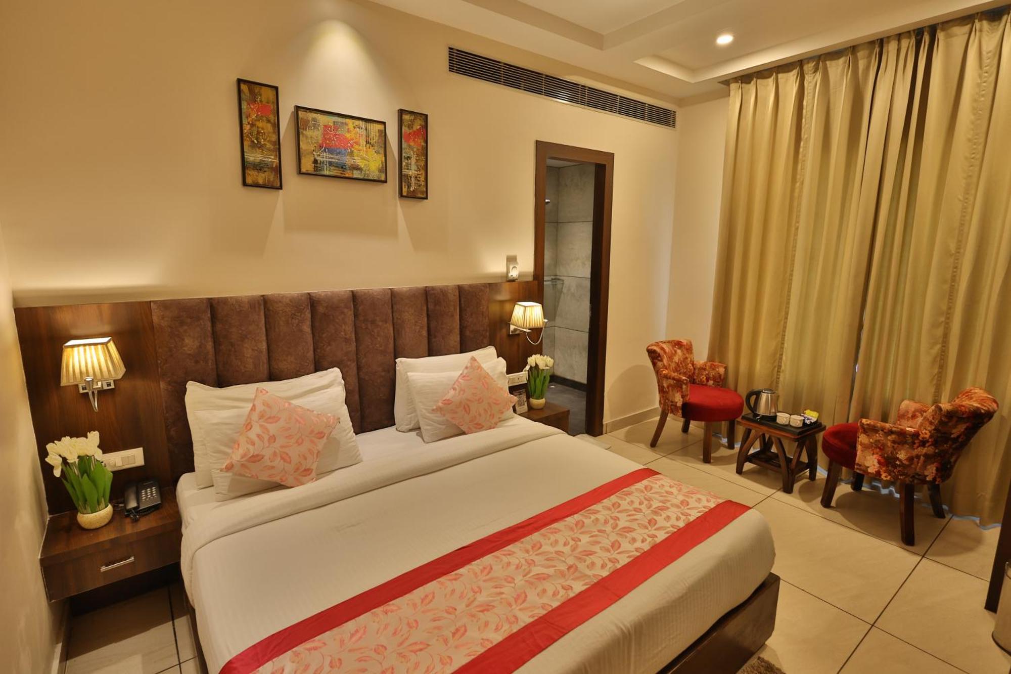 Hotel Ramaya Inn Raiwala Kültér fotó